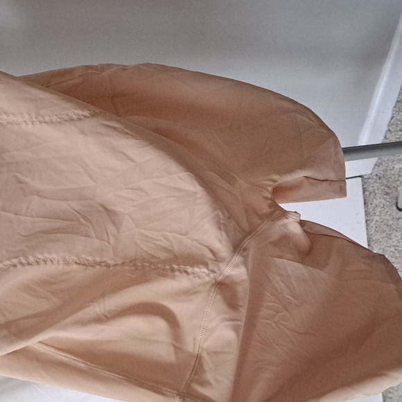 SHAPEWEAR - Picture 3 of 5